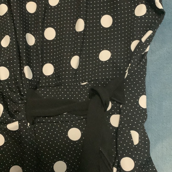 Polka dot side tie top - Picture 5 of 9